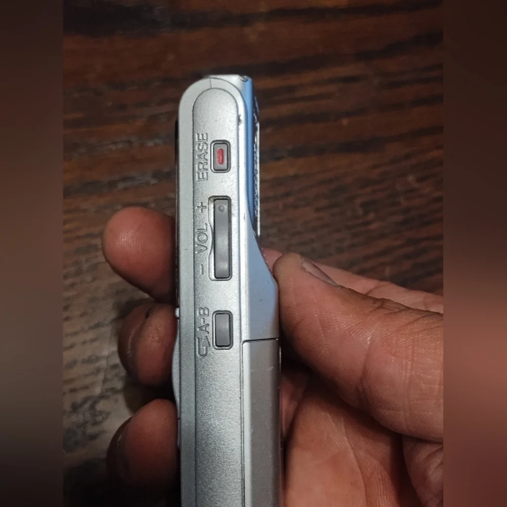 Sony ICD-BX112 500 Hours 2 GB Digital‎ Handheld Voice Recorder